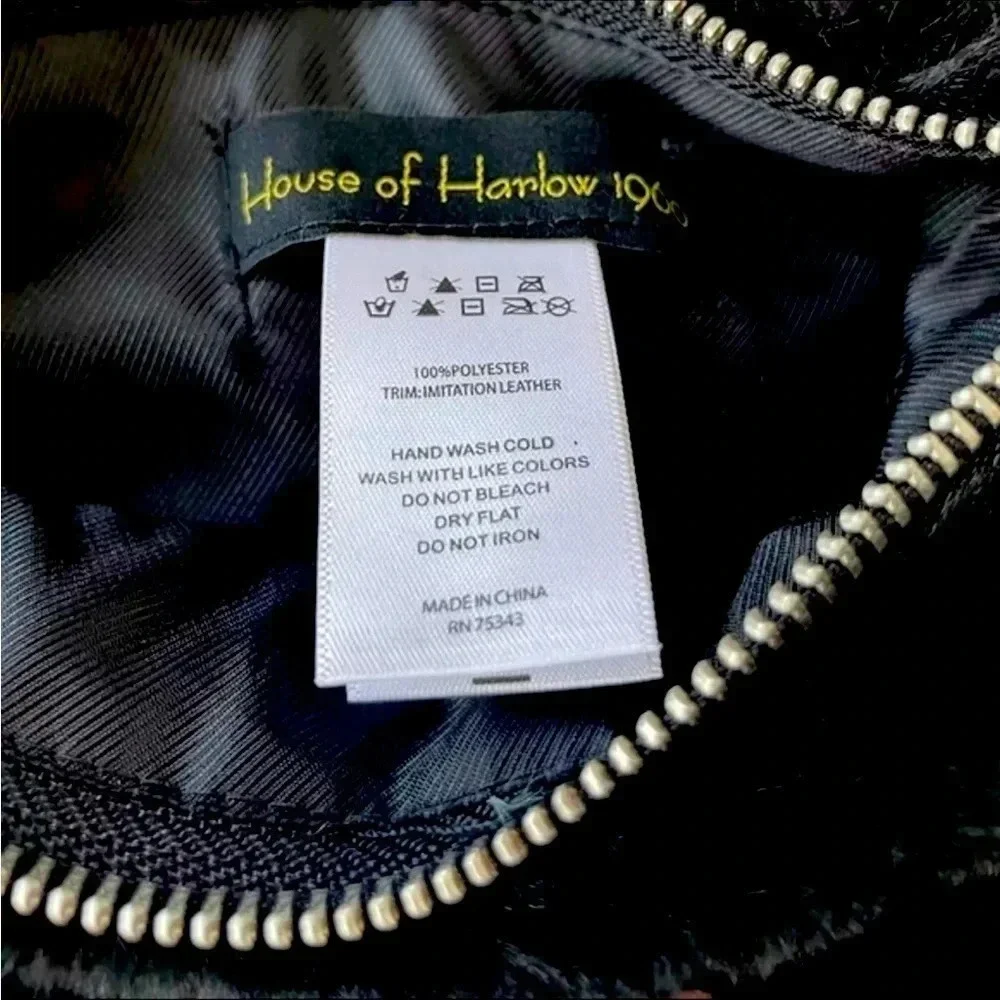 House of Harlow 1960 Black Plush Faux FurZip Wristlet Purse Bag Pinup NWT